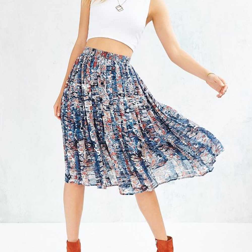 Love Sadie Marbled Pleated Skirt